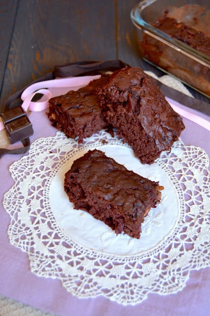 Brownie à la betterave et noisettes 