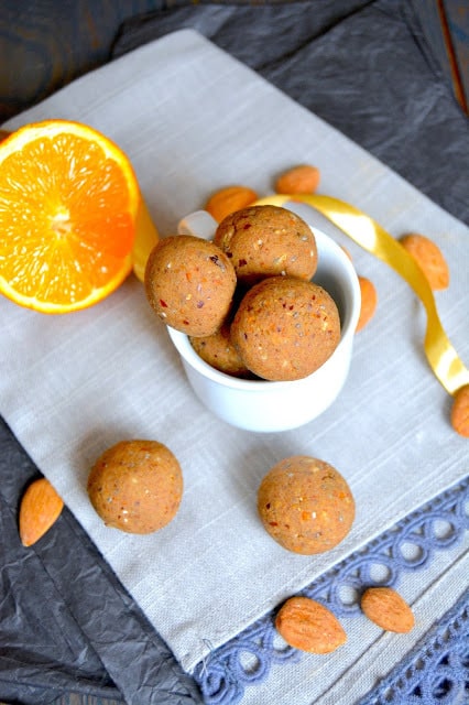 boules de protéine de riz orange et cannelle